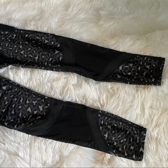 Fabletics High Waisted Leopard Ultracool Leggings - Picture 6 of 16